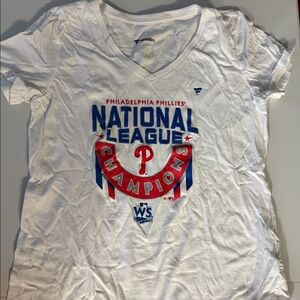 Philadelphia Phillies 2022 National League Champion Women’s Medium Tshirt